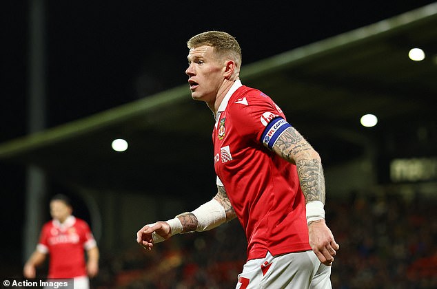 James McClean é o capitão do Wrexham no confronto decisivo da League One com o Birmingham City – um dia depois que a estrela se envolveu em um acidente de carro